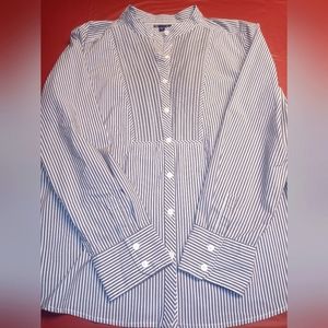 GAP XXL ButtonUp w/soft folds on chest & neckline Lt Gray w/White Pinstripe EUC
